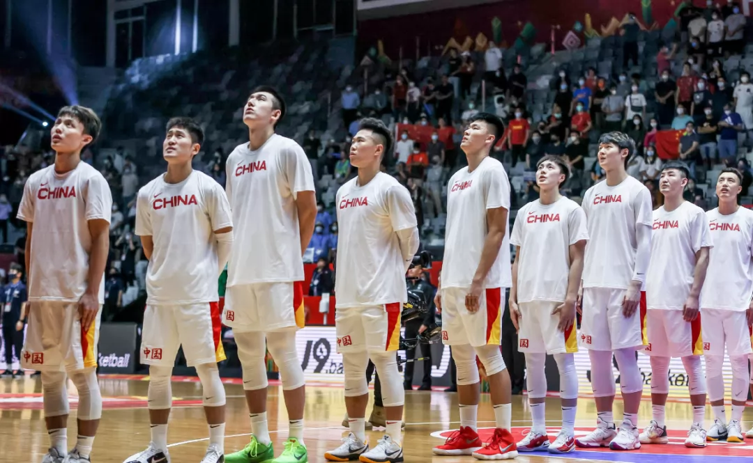 亚洲杯前瞻：中国男篮战巴林不容有失 周琦归队能否复出？